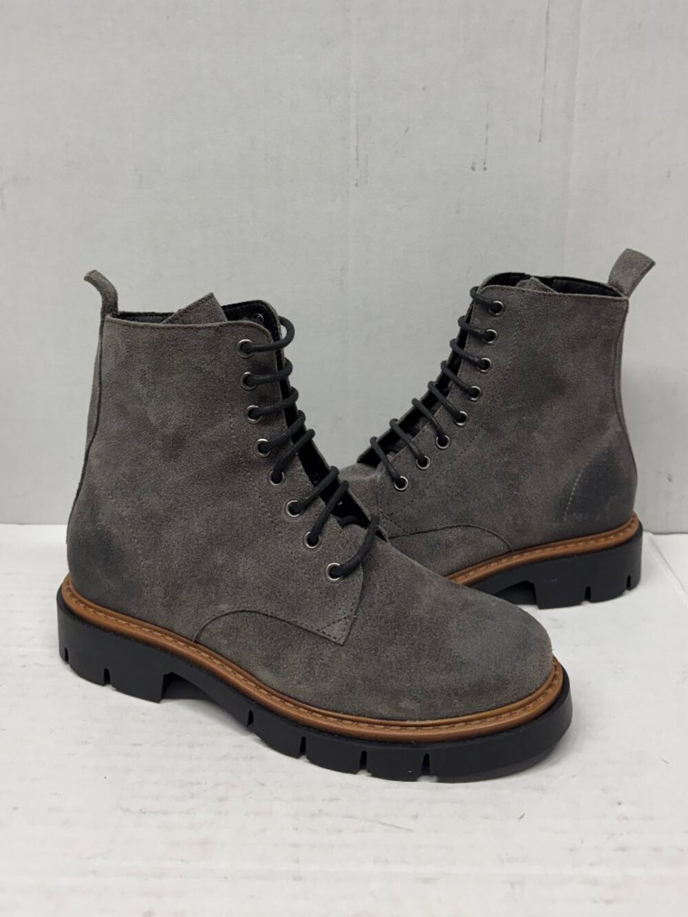 MIZ MOOZ NUBUCK LEATHER BOOT SIDE ZIP LACE UP GRAY 37EU / 7US Z-252